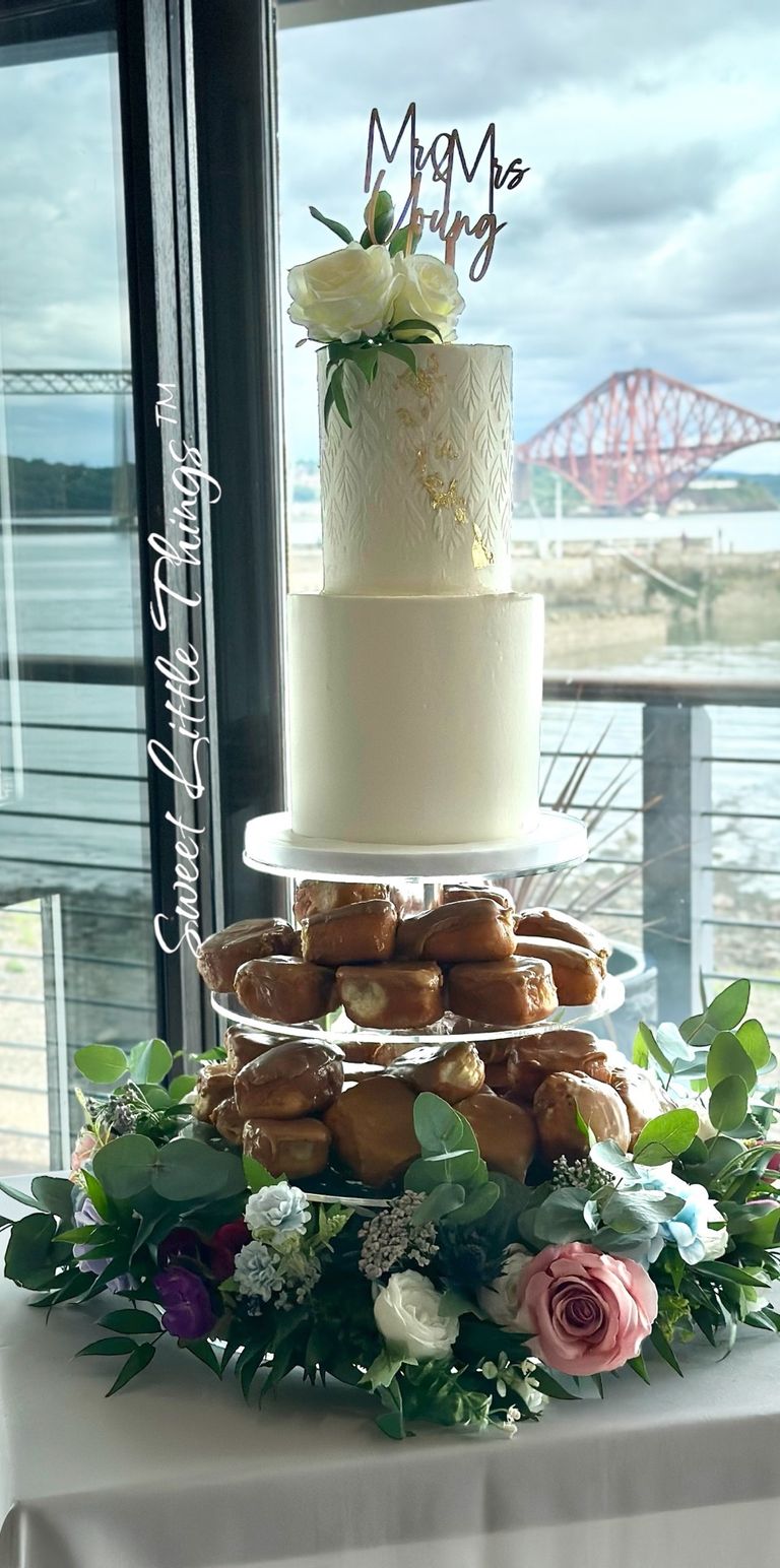 SLT Bakery naked wedding cake