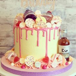 SLT Bakery gin drip cake