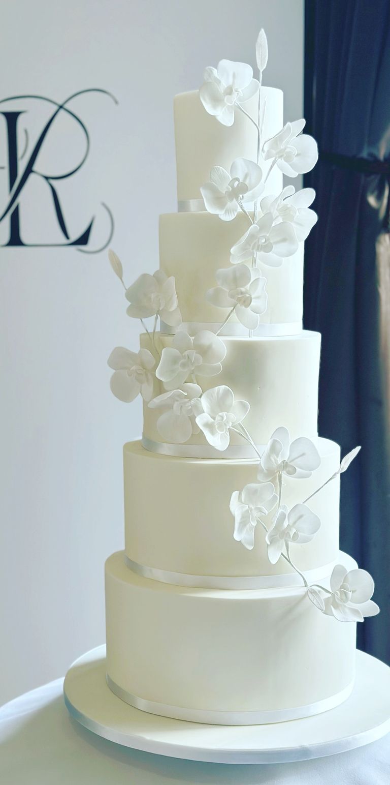 SLT Bakery wedding cake