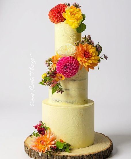 SLT Bakery naked wedding cake
